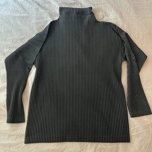 Homme Plisse Issey Miyake Black Turtleneck size 3